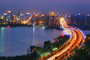 江蘇輕質隔墻板